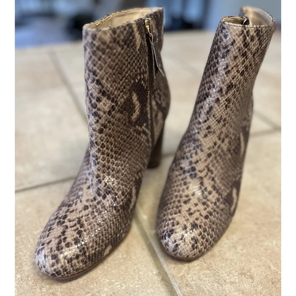 I.N.C. International Concepts Taytee Women's Snake Skin Style Ankle Zip Boots 10